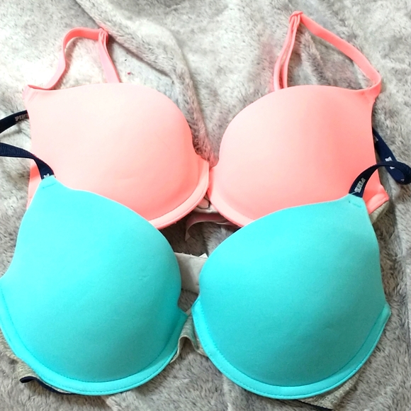 PINK Victoria's Secret Other - 32 C Pink push up bras